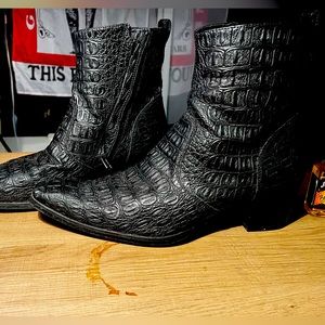Black ankle alligator biker boots